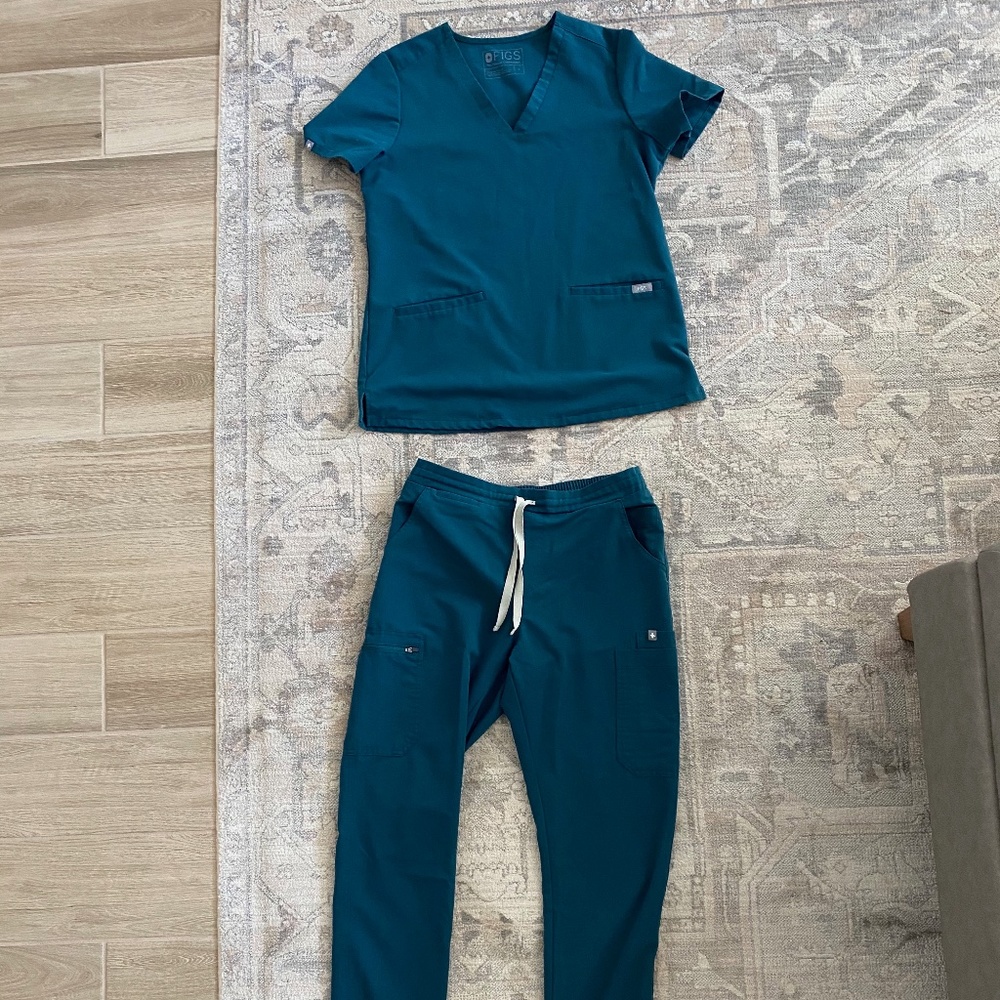 FIGS Yola Tall Skinny Scrub Pant & Casma Top